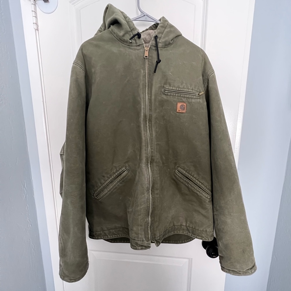 Carhartt Sherpa Lined Duck Jacket size L. Used